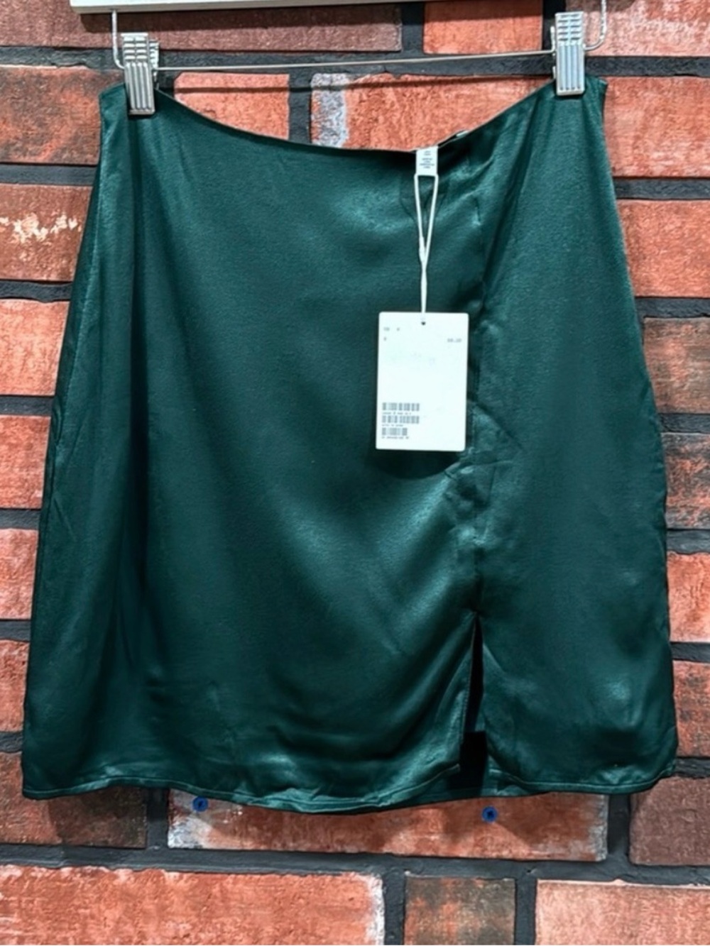 & Other Stories
Emerald Green Satin Mini Skirt